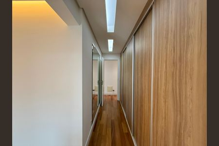 Apartamento para alugar com 160m², 4 quartos e 2 vagasCloset Suite 1