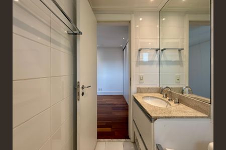 Apartamento para alugar com 160m², 4 quartos e 2 vagasBanheiro Suíte 2