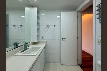 Apartamento para alugar com 160m², 4 quartos e 2 vagasBanheiro Suite 1