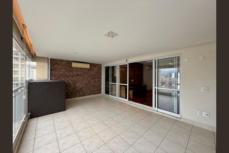 Apartamento para alugar com 160m², 4 quartos e 2 vagasVaranda 