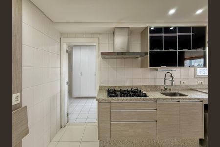 Apartamento para alugar com 160m², 4 quartos e 2 vagasCozinha 