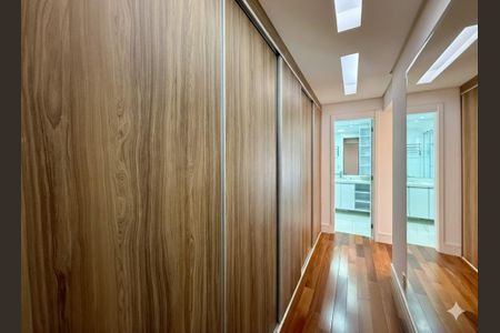 Apartamento para alugar com 160m², 4 quartos e 2 vagasCloset Suite 1