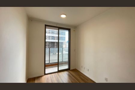 Sala de apartamento para alugar com 2 quartos, 43m² em Santo Cristo, Rio de Janeiro