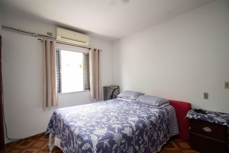 Casa à venda com 160m², 4 quartos e 2 vagasQuarto 2 - Suíte 1