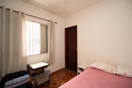 Casa à venda com 160m², 4 quartos e 2 vagasQuarto 2 - Suíte 2