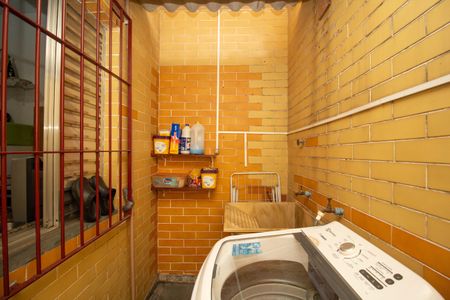 Casa à venda com 160m², 4 quartos e 2 vagasÁrea de Serviço