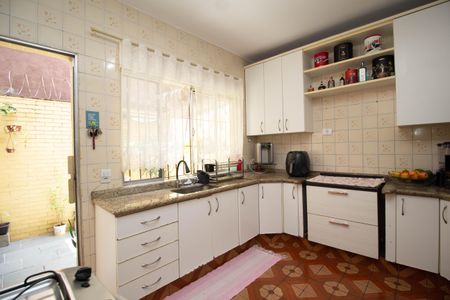 Casa à venda com 160m², 4 quartos e 2 vagasCozinha