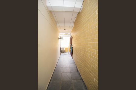 Casa à venda com 160m², 4 quartos e 2 vagasCorredor