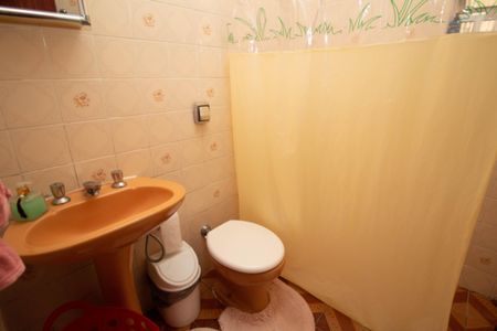 Casa à venda com 160m², 4 quartos e 2 vagasBanheiro Social