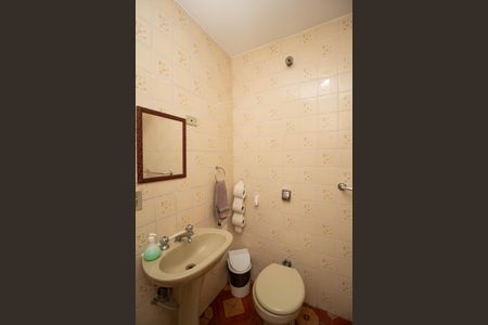 Casa à venda com 160m², 4 quartos e 2 vagasLavabo