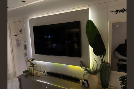 Apartamento à venda com 77m², 2 quartos e 2 vagasSala