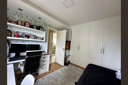 Apartamento à venda com 77m², 2 quartos e 2 vagasQuarto 2