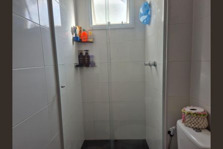 Apartamento à venda com 44m², 2 quartos e 1 vaga Apartamento à venda com 44m², 2 quartos e 1 vagaBanheiro