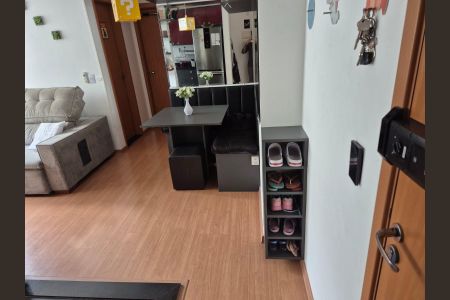 Apartamento à venda com 44m², 2 quartos e 1 vaga Apartamento à venda com 44m², 2 quartos e 1 vagaSala