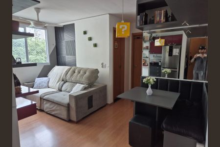 Apartamento à venda com 44m², 2 quartos e 1 vaga Apartamento à venda com 44m², 2 quartos e 1 vagaSala