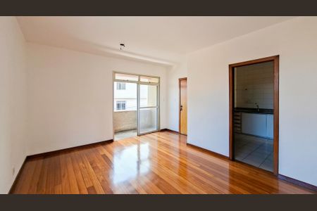 Apartamento à venda com 3 quartos, 90m² em Sagrada Família, Belo Horizonte