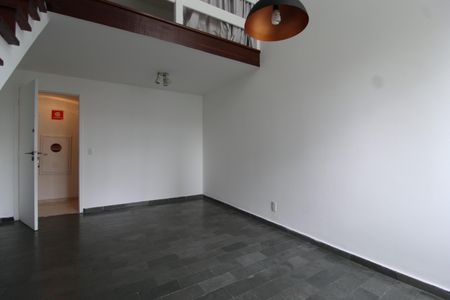 Sala de apartamento para alugar com 1 quarto, 58m² em Vila Helena, São Paulo