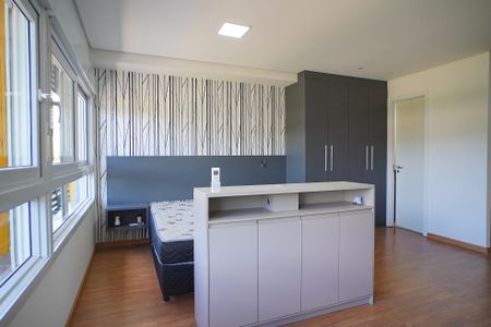 Quarto de kitnet/studio para alugar com 1 quarto, 38m² em Partenon, Porto Alegre