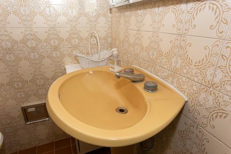 Casa para alugar com 180m², 4 quartos e 2 vagasBanheiro Social