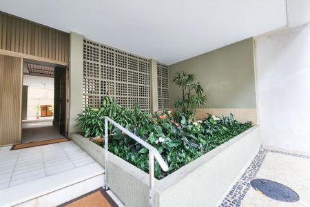Apartamento à venda com 146m², 3 quartos e 1 vaga Apartamento à venda com 146m², 3 quartos e 1 vagaPortaria
