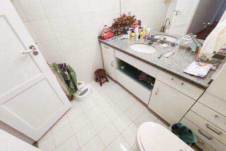 Apartamento à venda com 146m², 3 quartos e 1 vaga Apartamento à venda com 146m², 3 quartos e 1 vagaBanheiro