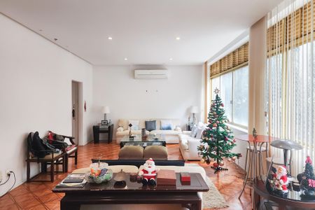 Apartamento à venda com 146m², 3 quartos e 1 vaga Apartamento à venda com 146m², 3 quartos e 1 vagaSala