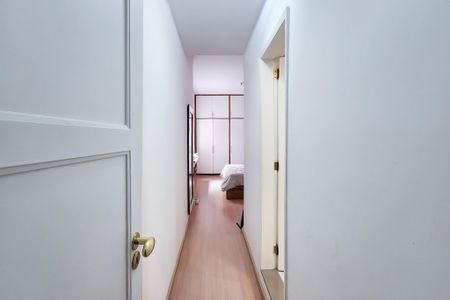 Apartamento à venda com 146m², 3 quartos e 1 vaga Apartamento à venda com 146m², 3 quartos e 1 vagaSuite