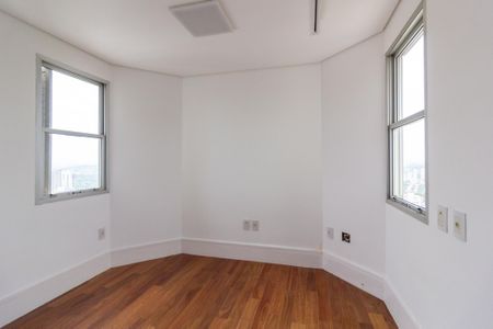 Apartamento para alugar com 110m², 1 quarto e 2 vagas Apartamento para alugar com 110m², 1 quarto e 2 vagasQuarto