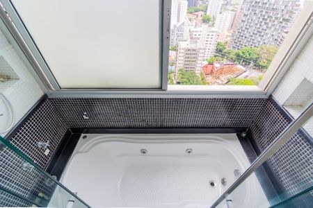 Apartamento para alugar com 110m², 1 quarto e 2 vagas Apartamento para alugar com 110m², 1 quarto e 2 vagasBanheiro da Suíte