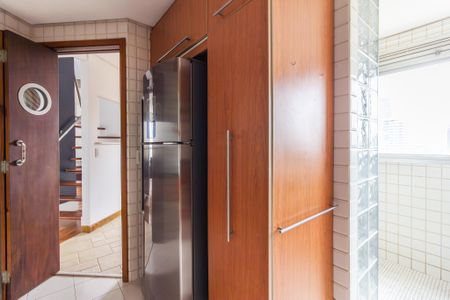 Apartamento para alugar com 110m², 1 quarto e 2 vagas Apartamento para alugar com 110m², 1 quarto e 2 vagasCozinha e Área de Serviço