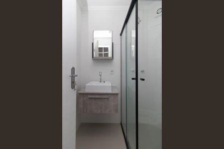 Casa de condomínio à venda com 64m², 3 quartos e 2 vagas Casa de condomínio à venda com 64m², 3 quartos e 2 vagasBanheiro