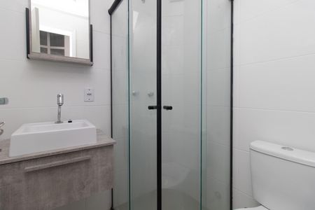 Casa de condomínio à venda com 64m², 3 quartos e 2 vagas Casa de condomínio à venda com 64m², 3 quartos e 2 vagasBanheiro