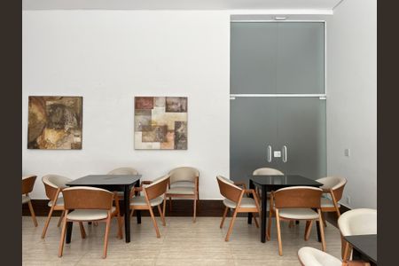 Apartamento à venda com 84m², 3 quartos e 2 vagas Apartamento à venda com 84m², 3 quartos e 2 vagasÁrea comum - Salão de festas