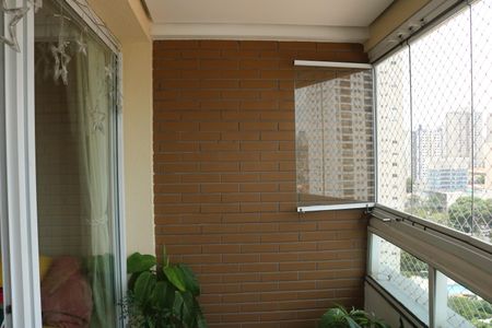 Apartamento à venda com 84m², 3 quartos e 2 vagasVaranda