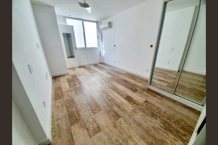 Apartamento à venda com 220m², 4 quartos e 2 vagas