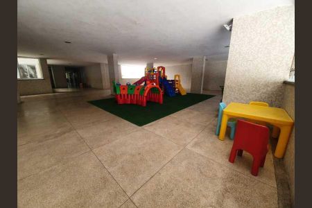 Apartamento à venda com 220m², 4 quartos e 2 vagas