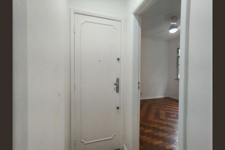 Apartamento à venda com 65m², 2 quartos e sem vaga Entrada