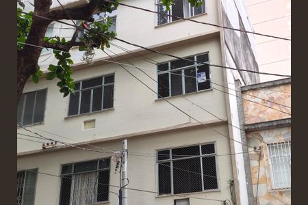 Apartamento à venda com 65m², 2 quartos e sem vagaFachada e portaria