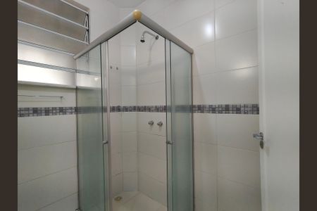 Apartamento à venda com 65m², 2 quartos e sem vagaBanheiro Corredor