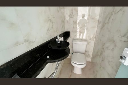 Casa de condomínio para alugar com 300m², 5 quartos e 4 vagasLavabo