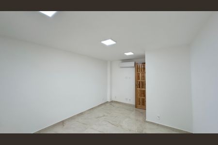 Casa de condomínio para alugar com 300m², 5 quartos e 4 vagasQuarto 1