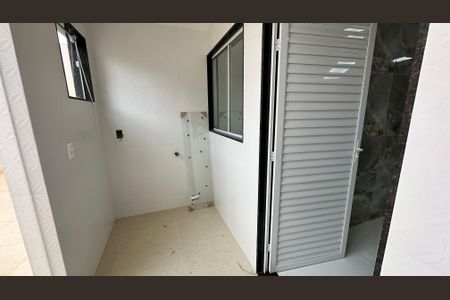 Casa de condomínio para alugar com 300m², 5 quartos e 4 vagasÁrea de Serviço