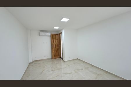 Casa de condomínio para alugar com 300m², 5 quartos e 4 vagasQuarto 1