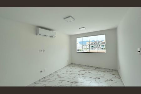 Casa de condomínio para alugar com 300m², 5 quartos e 4 vagasQuarto 3