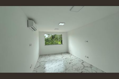 Casa de condomínio para alugar com 300m², 5 quartos e 4 vagasQuarto 4