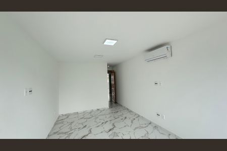 Casa de condomínio para alugar com 300m², 5 quartos e 4 vagasQuarto 4