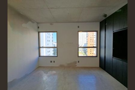 Apartamento à venda com 70m², 1 quarto e 1 vaga