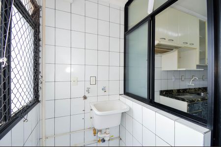 Apartamento à venda com 65m², 2 quartos e 1 vagaÁrea de Serviço