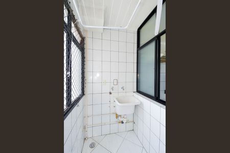 Apartamento à venda com 65m², 2 quartos e 1 vagaÁrea de Serviço