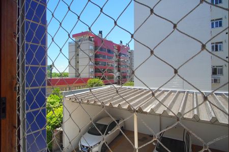 Quarto 1 - Vista de apartamento para alugar com 2 quartos, 54m² em Jardim Lindóia, Porto Alegre